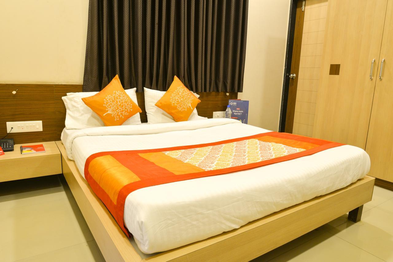 Hotel Midtown Inn Nashik Exterior photo