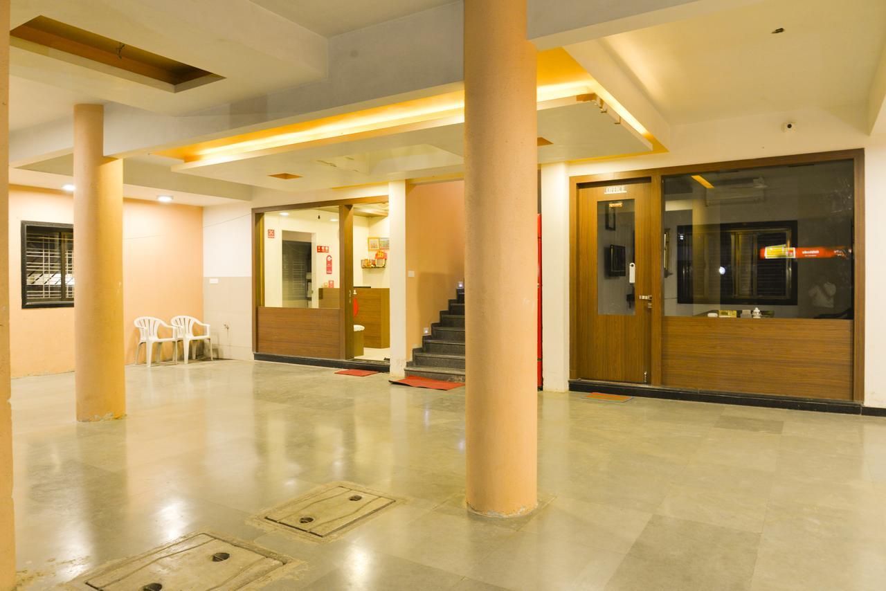 Hotel Midtown Inn Nashik Exterior photo