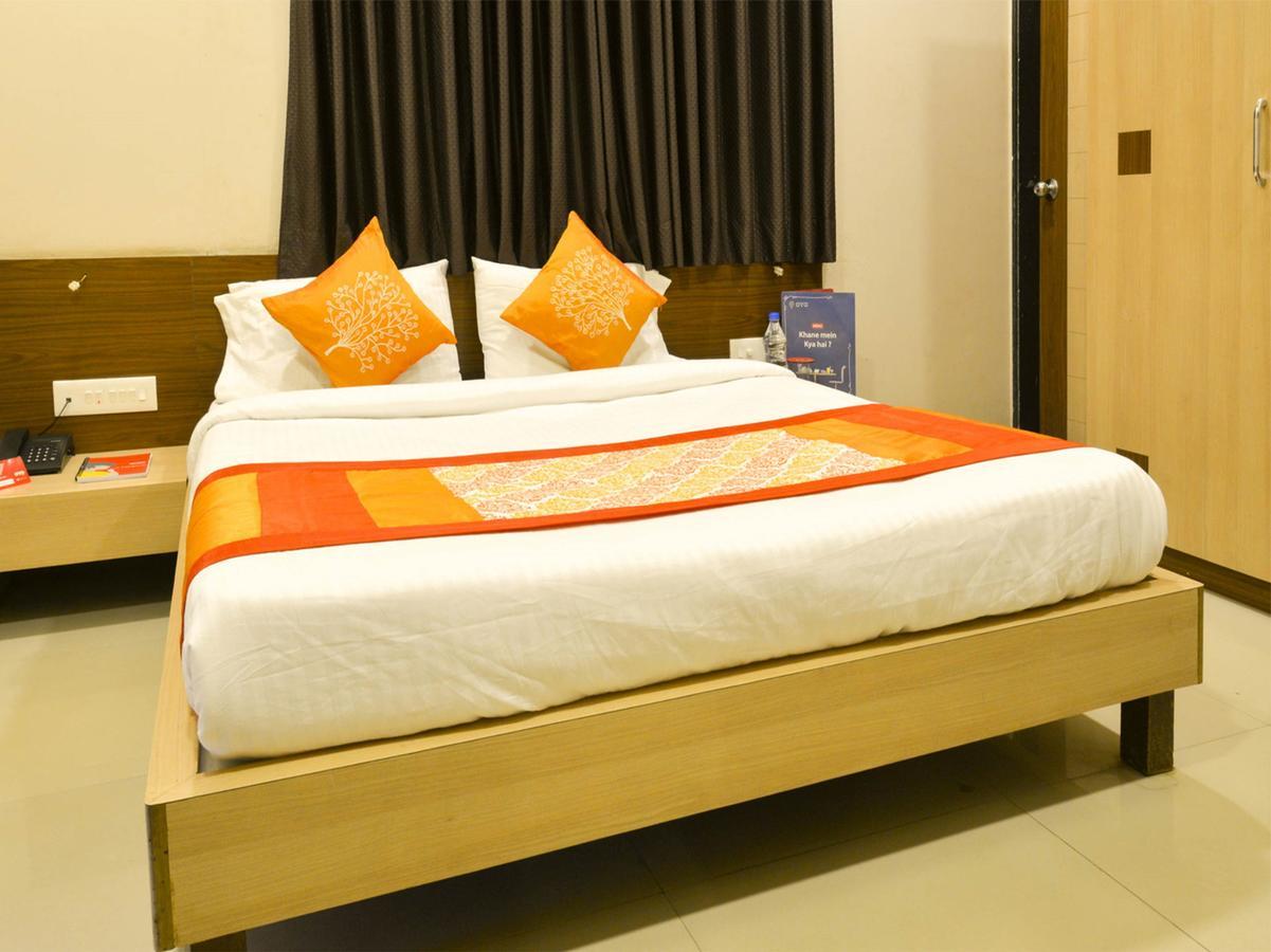 Hotel Midtown Inn Nashik Exterior photo